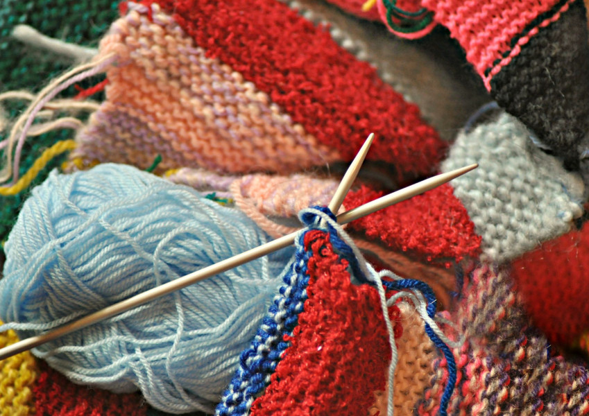 Gwnïo a Sgwrsio | Yap & Yarn | Haverfordwest