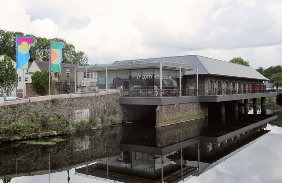 The Riverside:  Library  Gallery | Castle |  Children's Area |  Visitor Info | Cafe | Life Hub